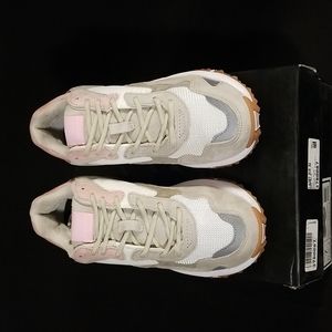 SNKR Project Women's  Prospect Park Sneaker Size 7